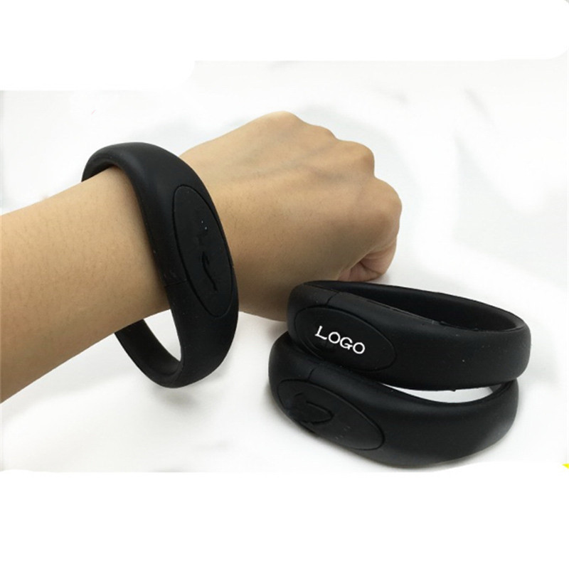 8 GB silicone usb drive