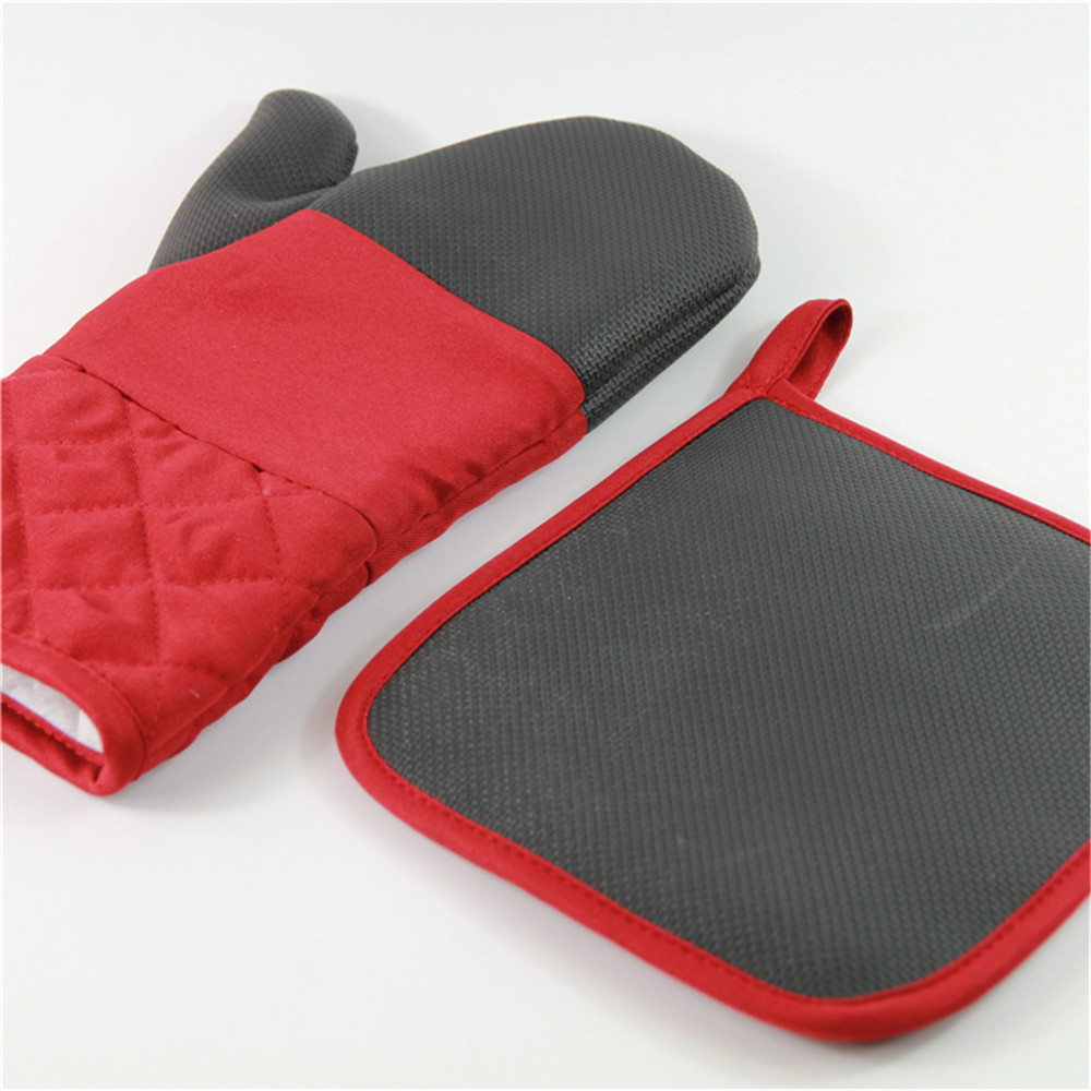 Heat Resistant Oven Mitt and Pot Holder Set